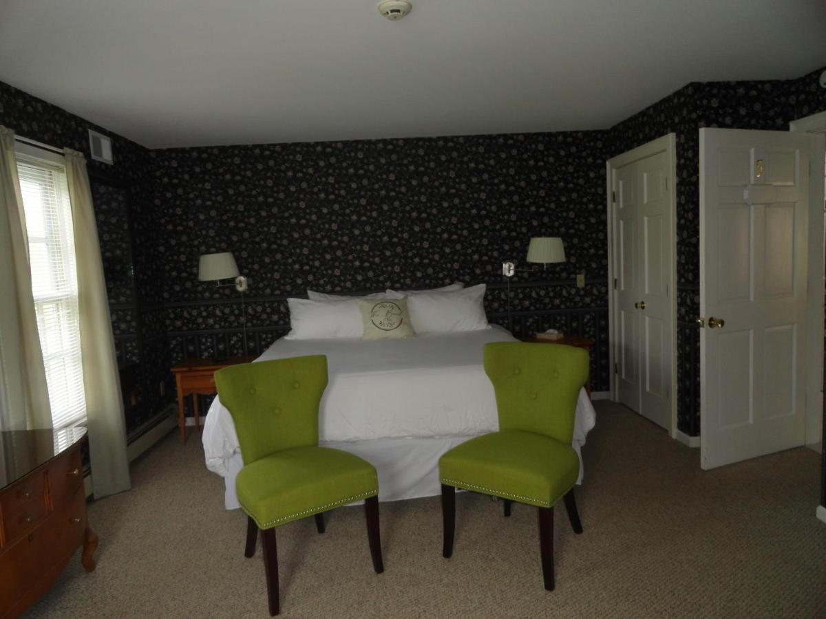 The Bond 1786 Inn (Adults Only) Warrensburg Pokoj fotografie