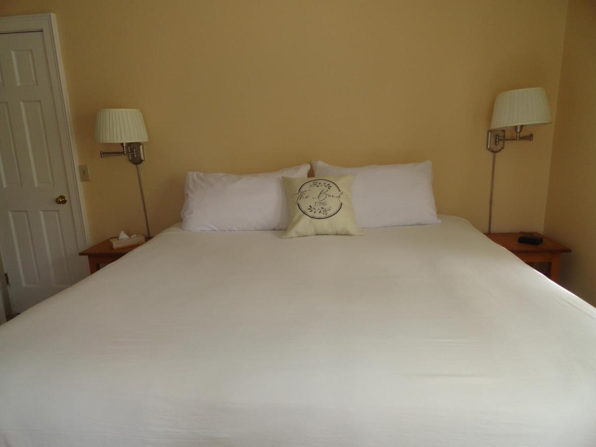 The Bond 1786 Inn (Adults Only) Warrensburg Pokoj fotografie