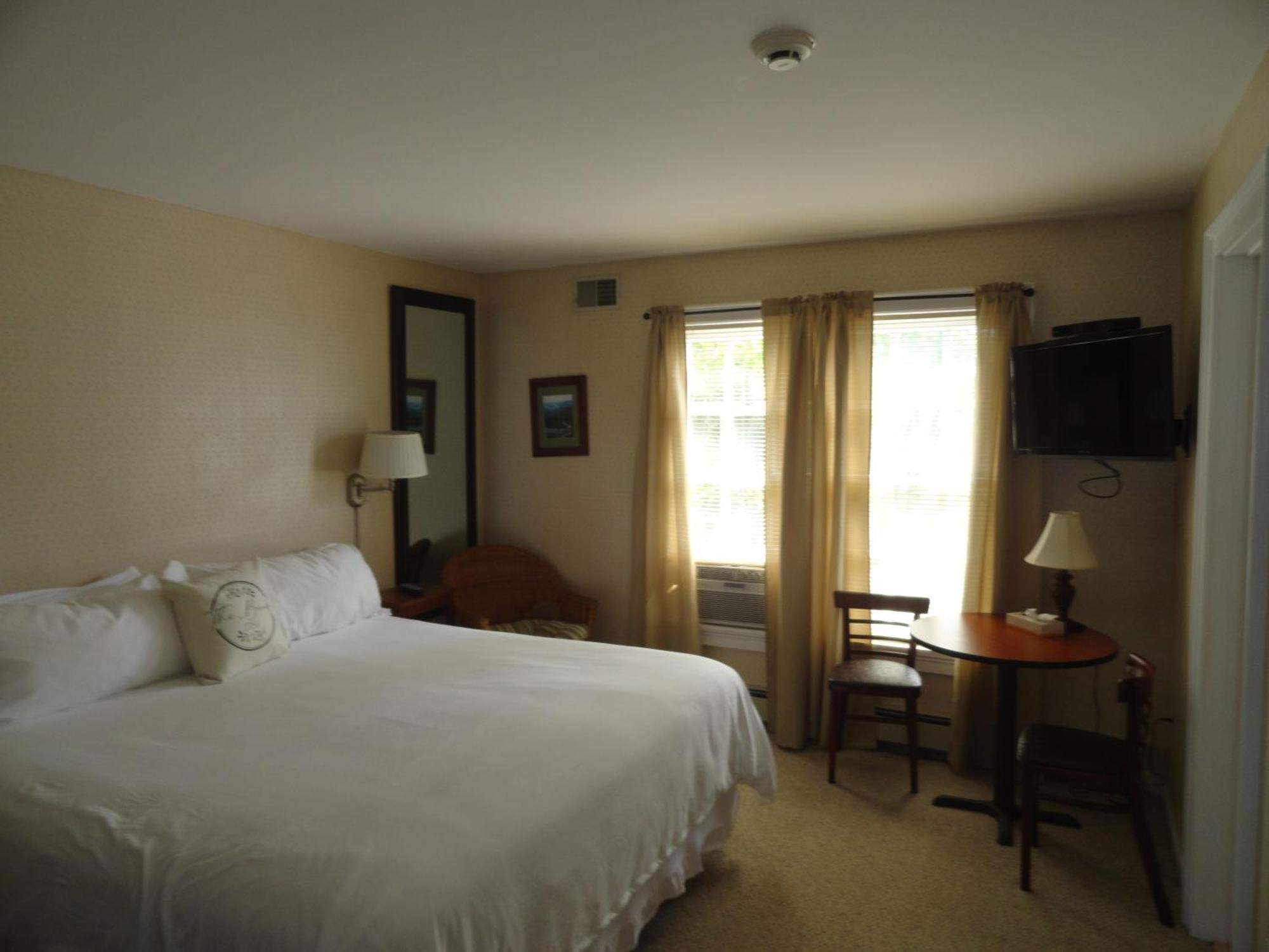 The Bond 1786 Inn (Adults Only) Warrensburg Pokoj fotografie