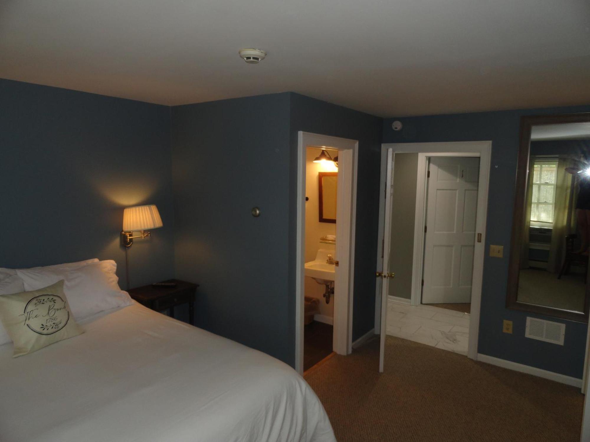 The Bond 1786 Inn (Adults Only) Warrensburg Pokoj fotografie