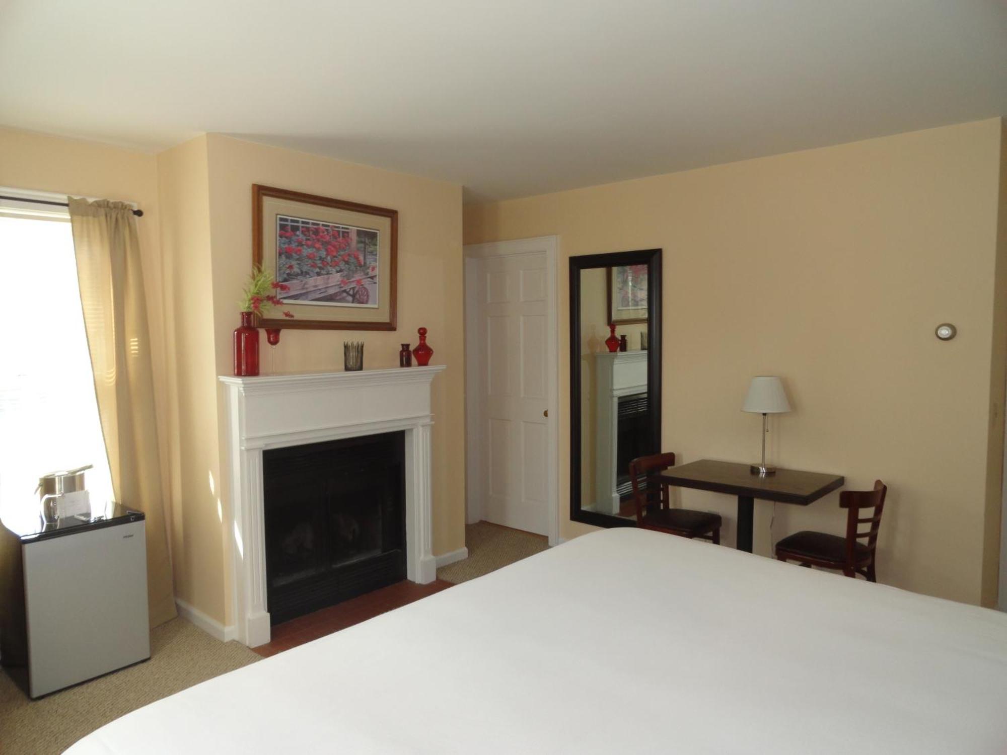 The Bond 1786 Inn (Adults Only) Warrensburg Pokoj fotografie